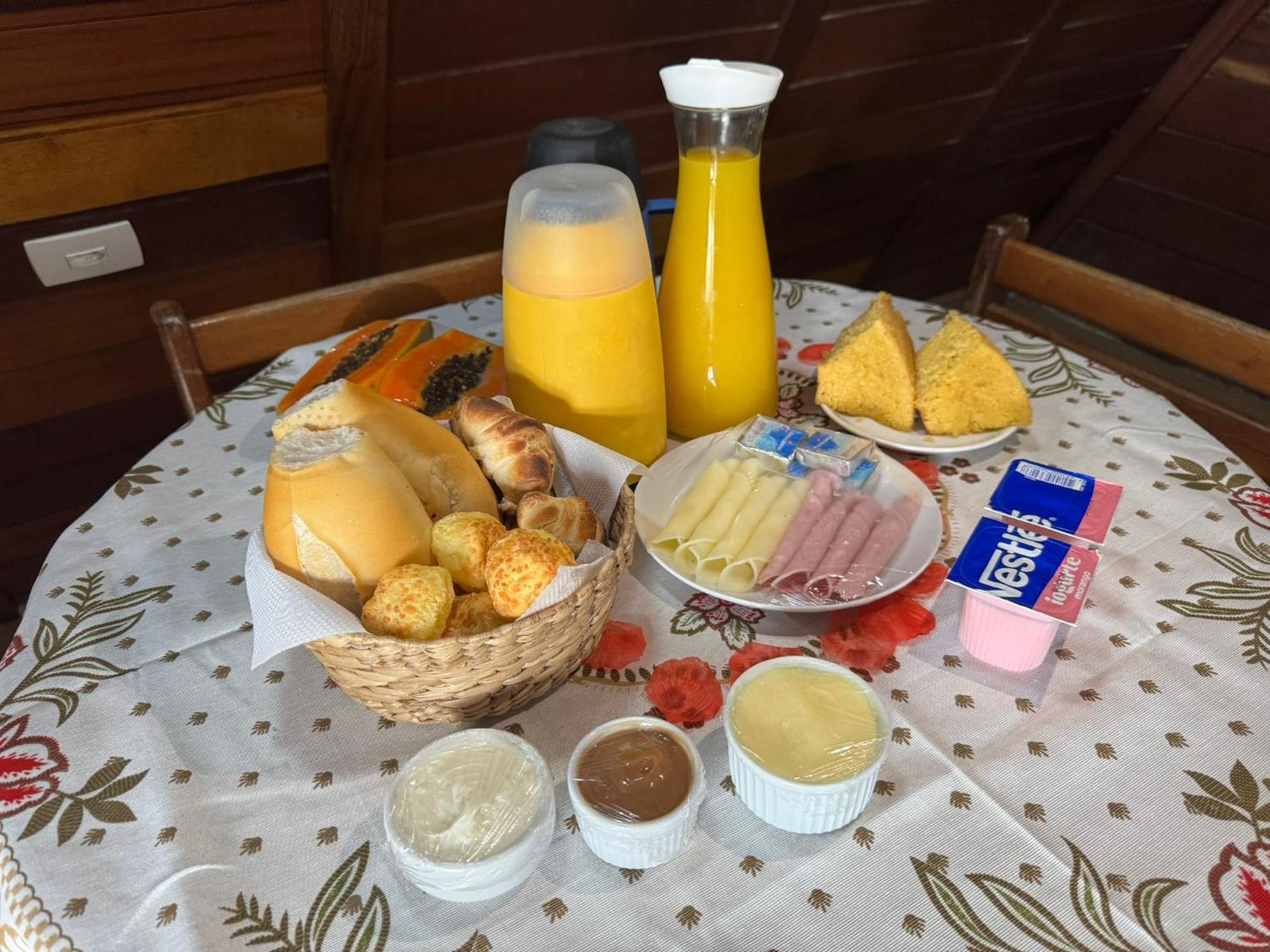 Dos Alpes Alojamento de Turismo Selvagem *